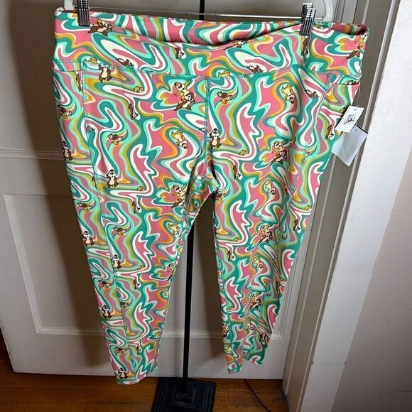 Disney CHIP AND DALE LEGGINGS Plus Size 1X NWT - Picture 7 of 7